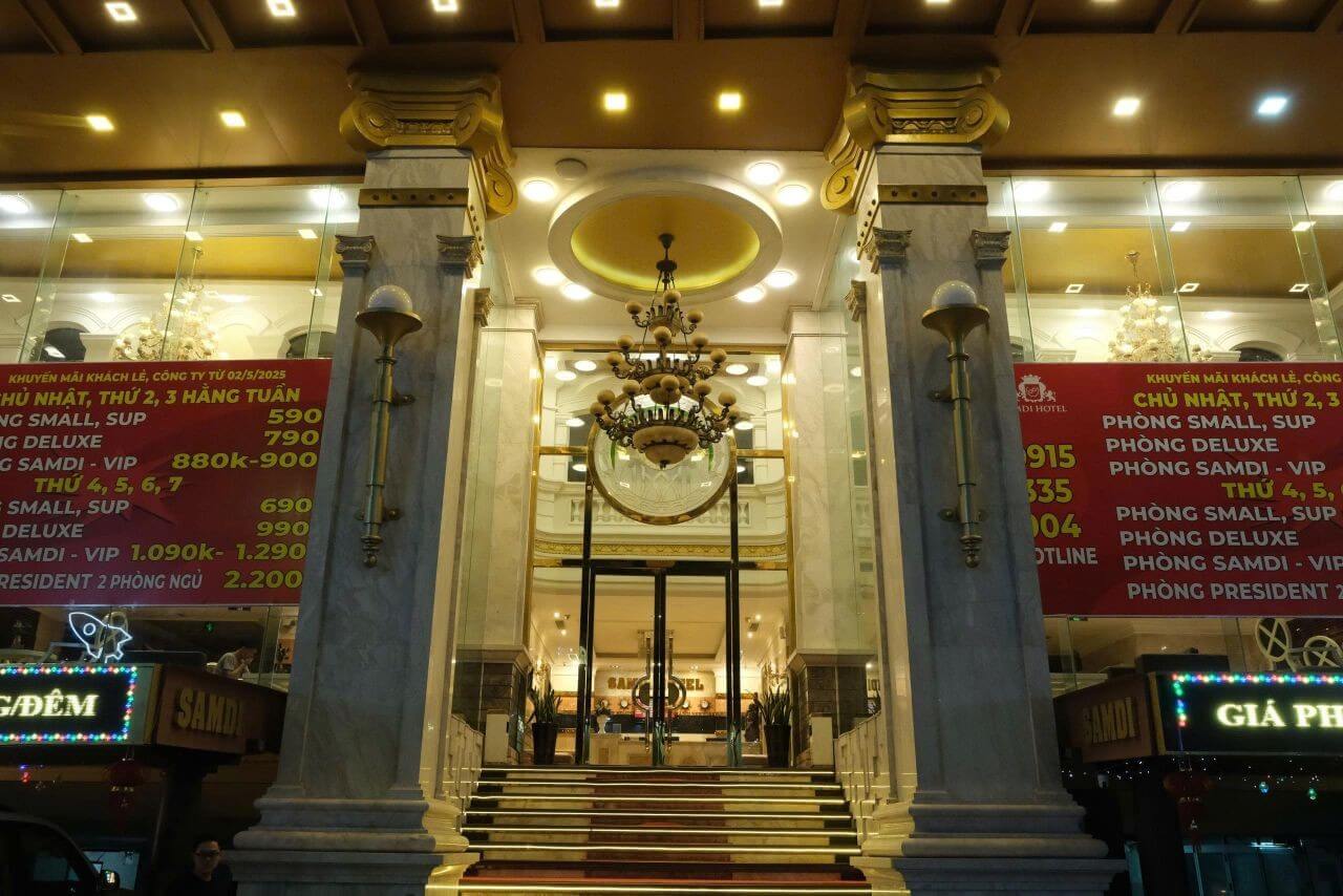 다낭 청룡열차 입구 외관